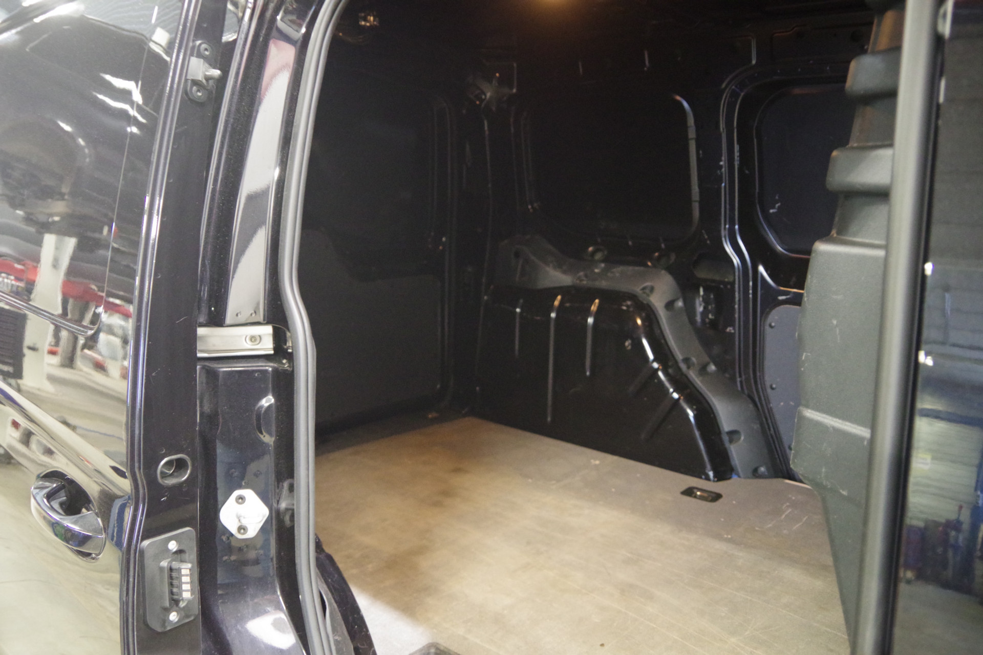 44485111-26.jpg
